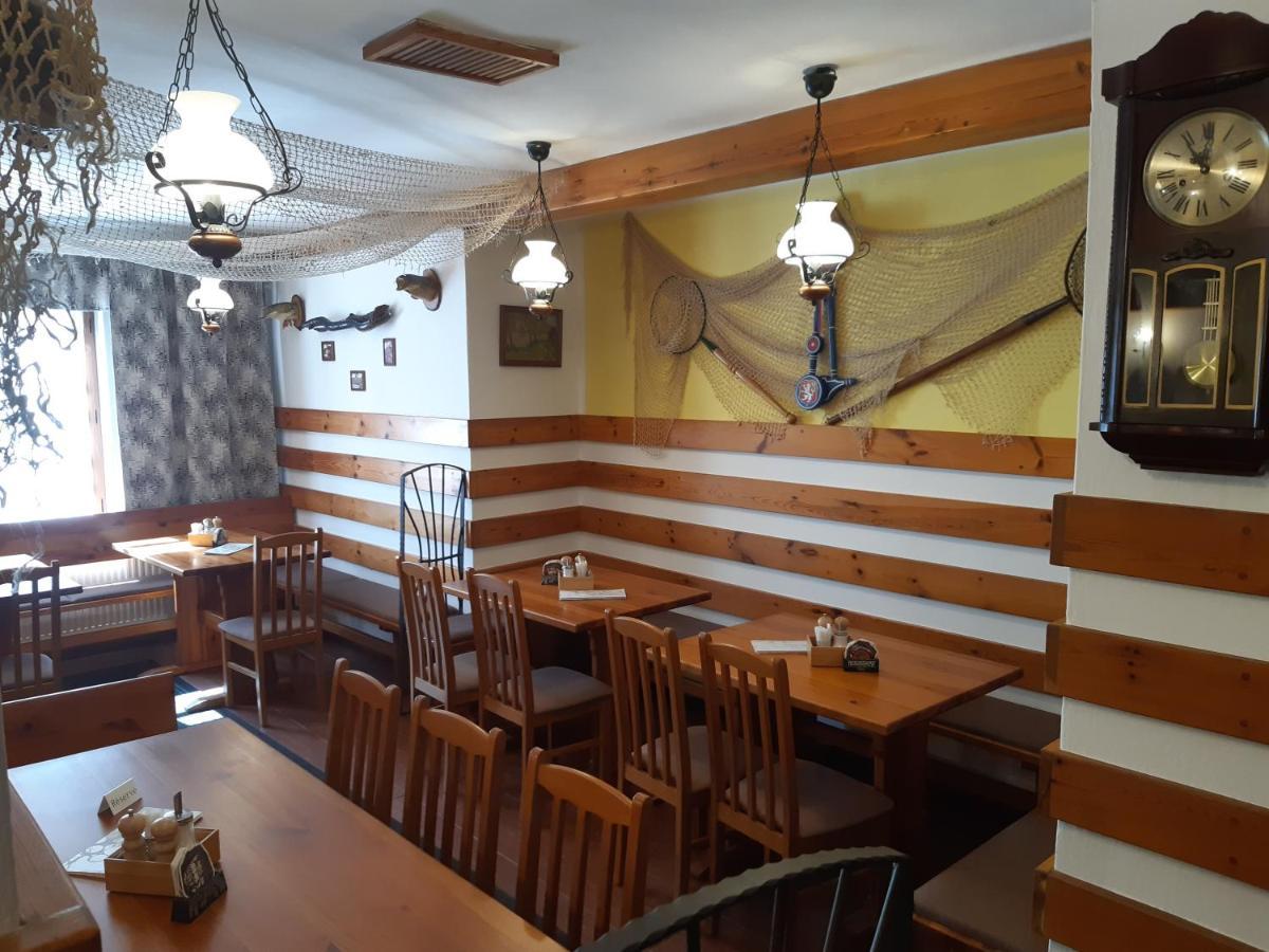 Třeboň Rozmberska Basta酒店 外观 照片